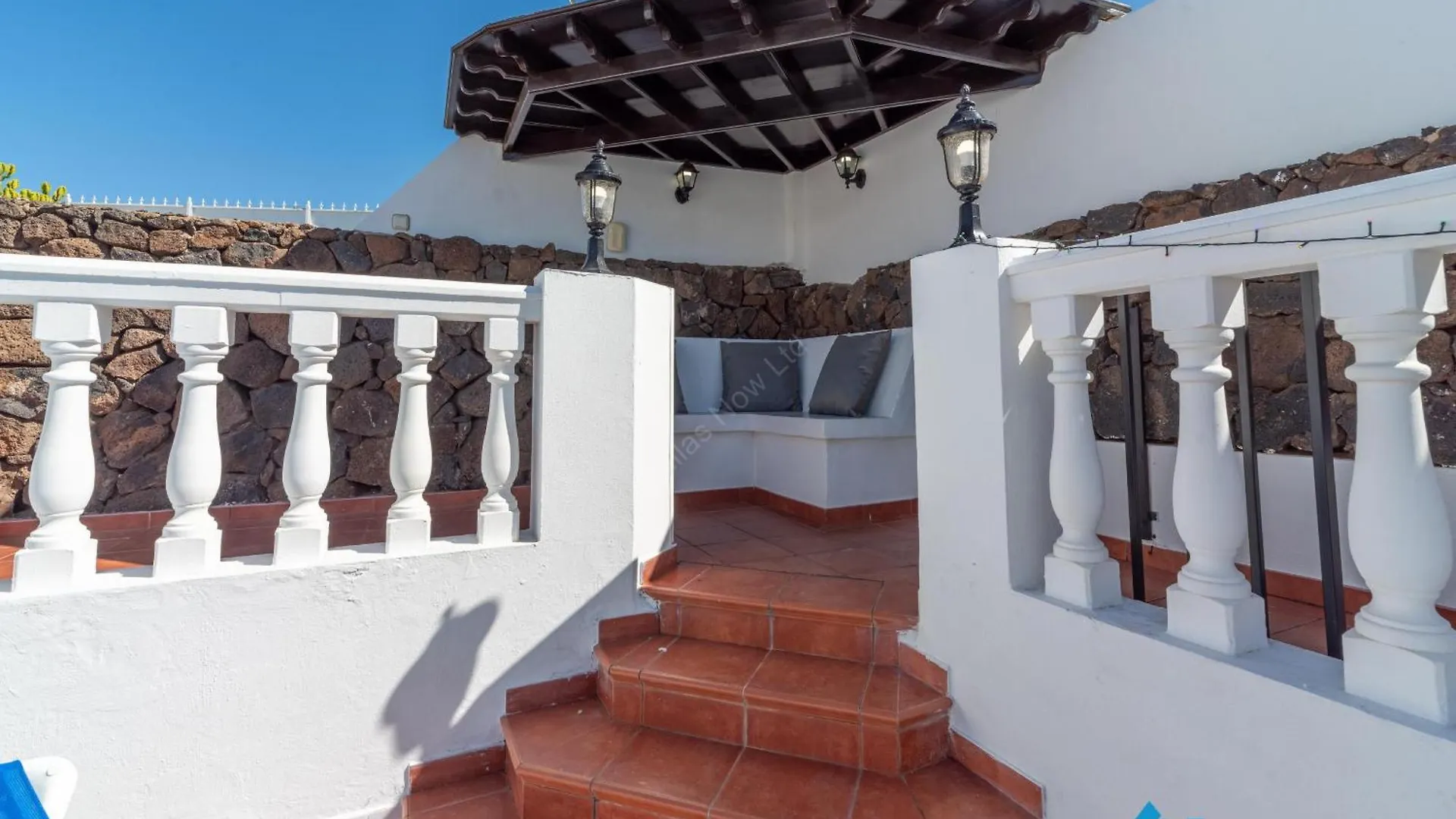 239 - Casa Lily By Villas Now Ltd Playa Blanca  Spain